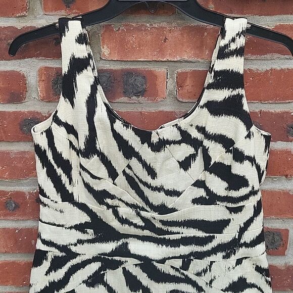 MK cream black and white dress - Picture 2 of 7